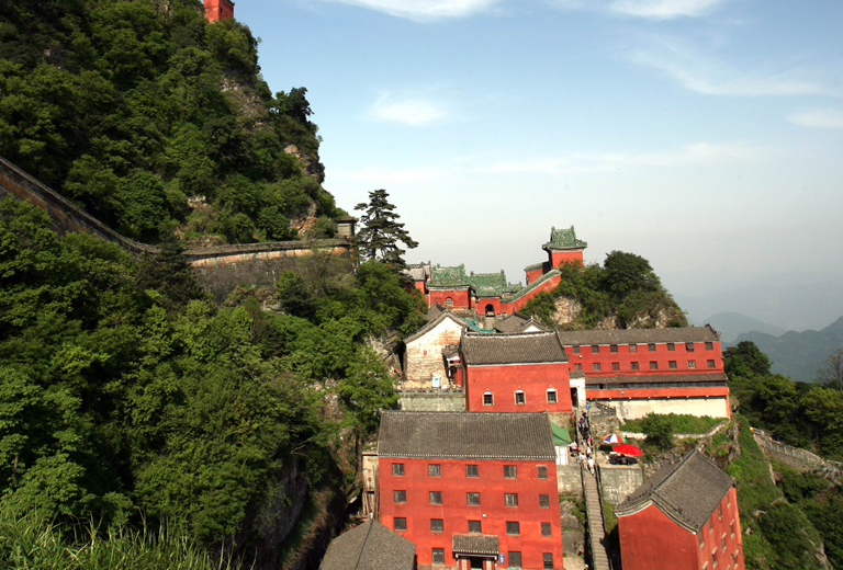 《文化參訪團》湖北武當山８日【船遊西陵峽、穿越孔明故里、登黃鶴樓賞長江】