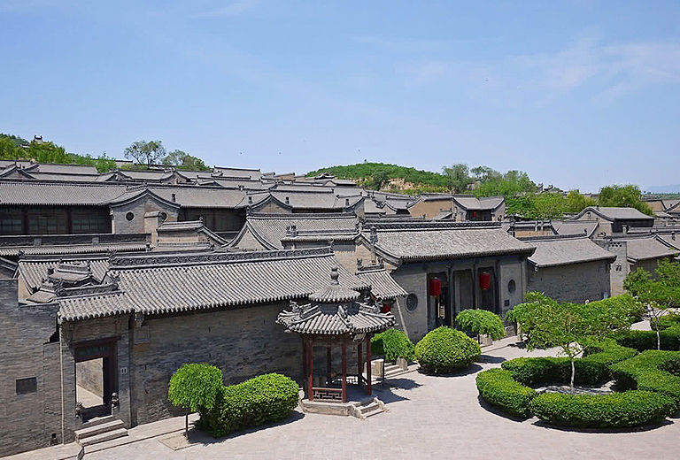 山西８日－雲岡石窟、懸空寺、雙古城、王家大院、居庸關