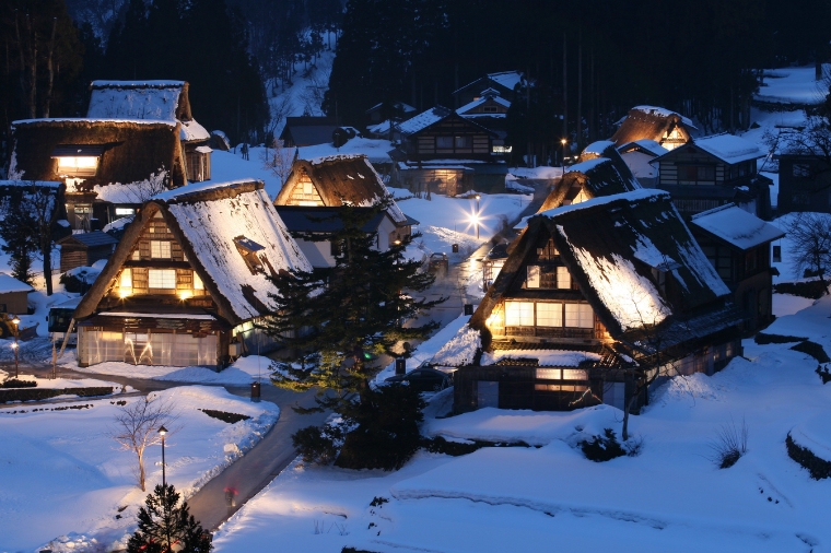 冬遊名古屋x下呂合掌村點燈x御在所纜車玩雪趣x璀璨名花之里五日(星宇)保證入住下呂溫泉飯店