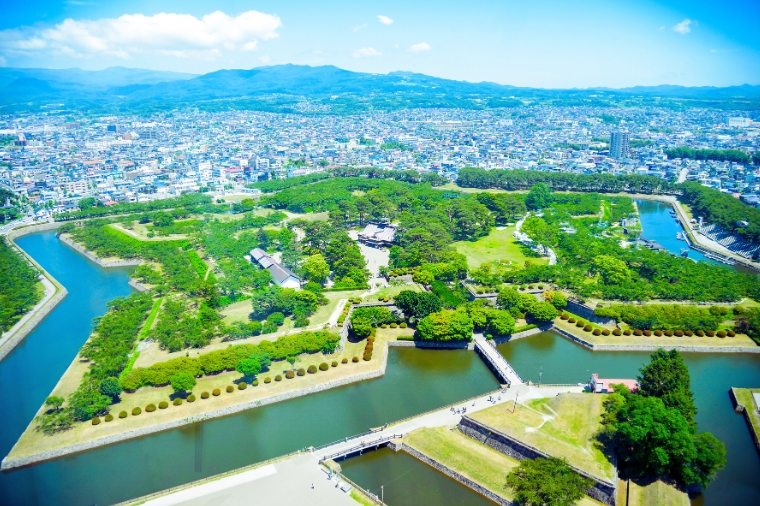 北海道洞爺函館百萬夜景+登別地獄谷+尼克斯海洋公園+金森倉庫+大小沼+小樽運河+五稜郭公園+雙溫泉美食五日(長榮)