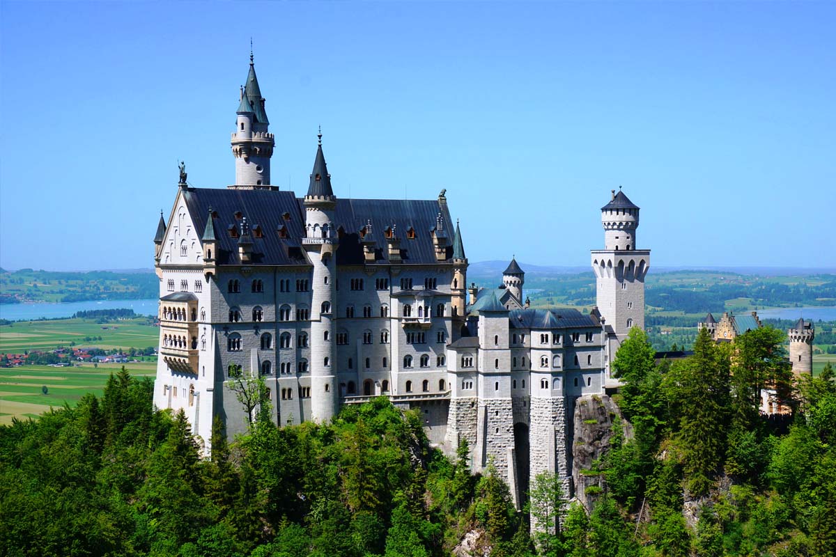 德意洋洋.醉愛南德.三大古城古堡.三大遊船.楚格最高峰.尊爵賓士遊.德國10天